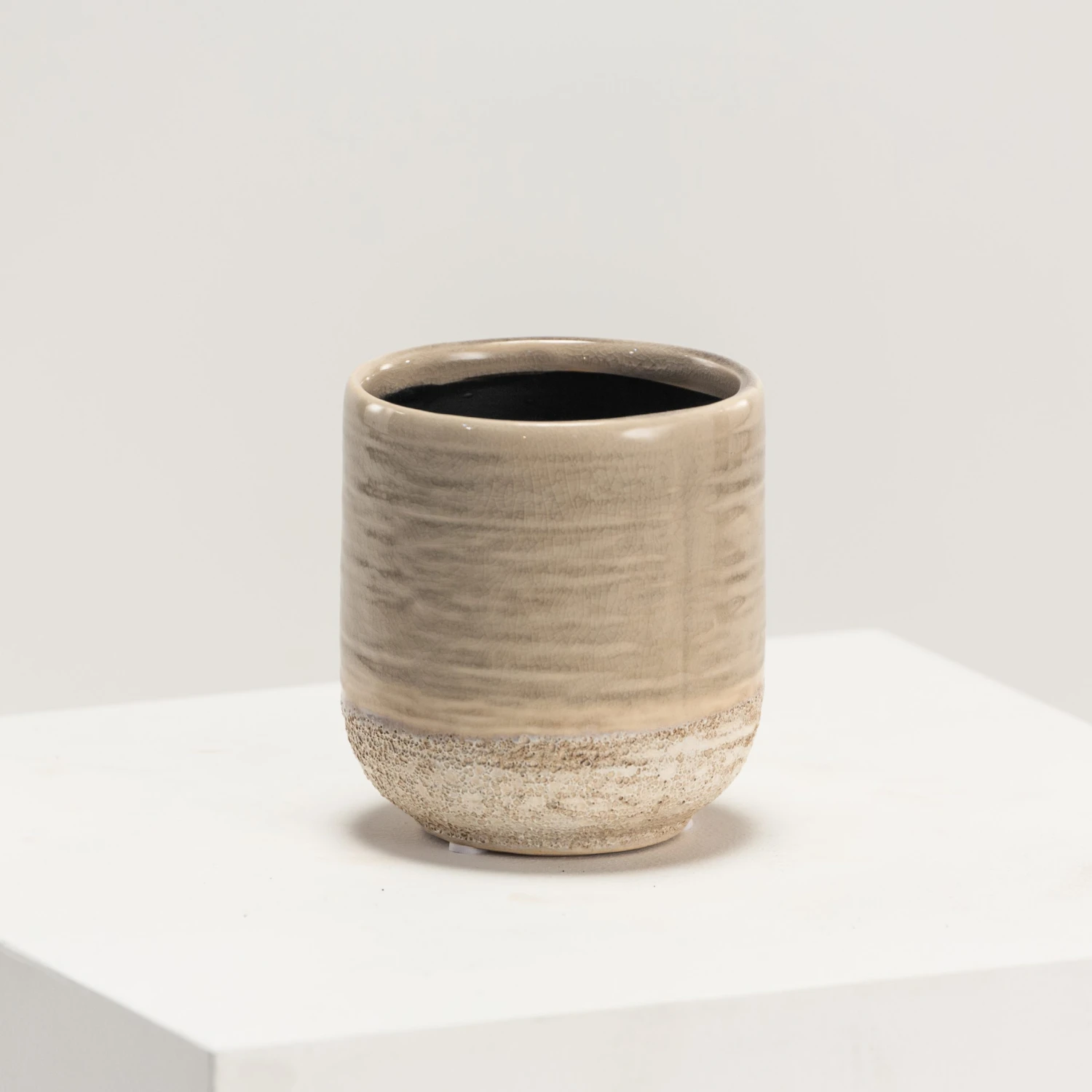 Indoor Pot Issa – Grey 2 Indoor Pot Issa – Grey - Image 2