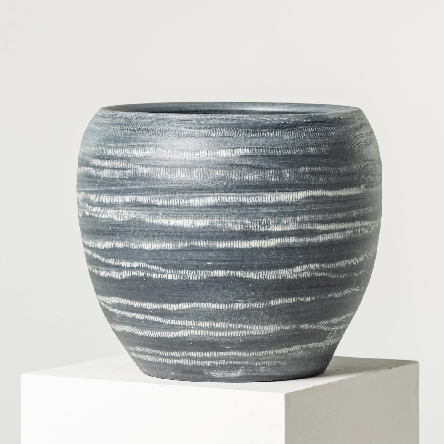 Indoor Pot Koen – Anthracite 2 Indoor Pot Koen – Anthracite - Image 2