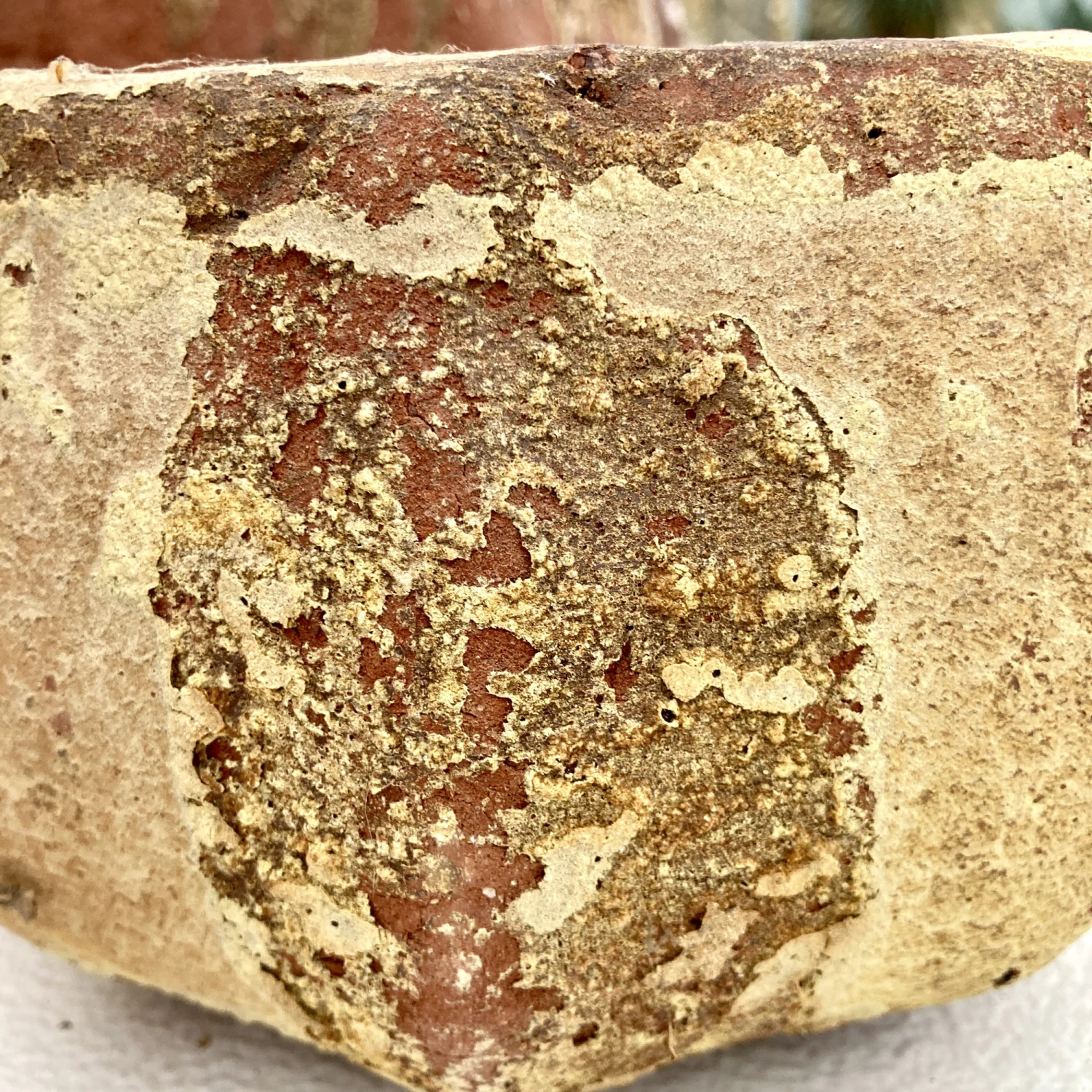 Seres Bowl Antiqued Red Stone Outdoor Pot 2 Seres Bowl Antiqued Red Stone Outdoor Pot - Image 2