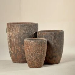 Tall Outdoor Pot – Bullet Aquarius Brown (Mars)