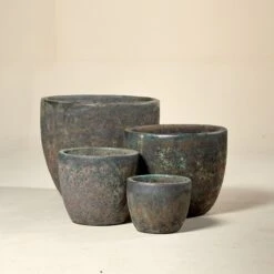 Egg Outdoor Pot – Aquarius Venus